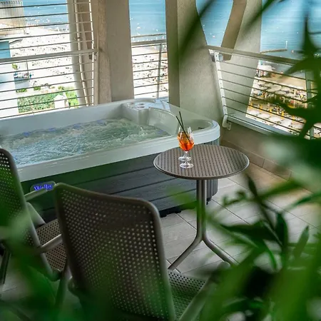 Capitol 리도 디 예솔로