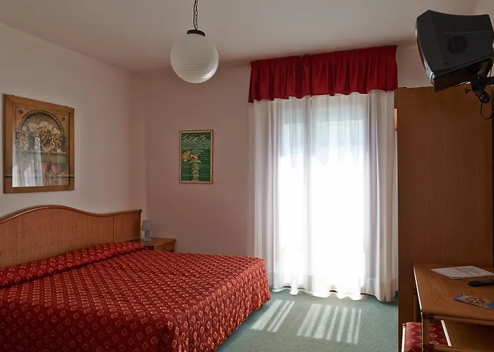 Capitol Ξενοδοχείο 4*
