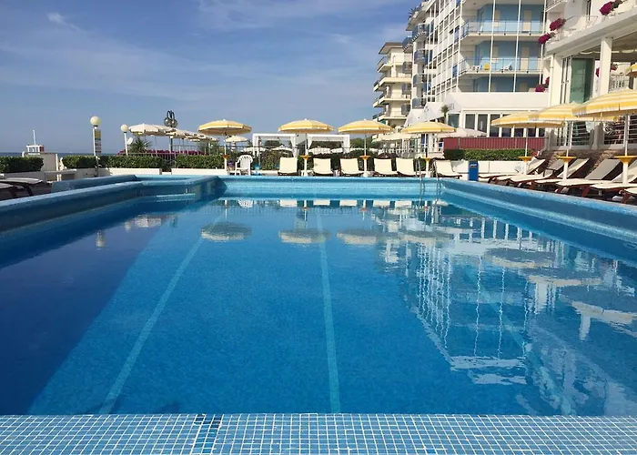Capitol 4* Τζεσόλο Λίντο