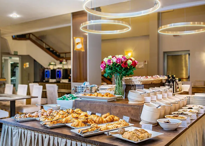 国会大厦酒店 4*